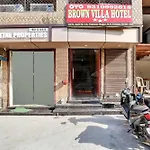 Oyo Flagship 81202 Brown Villa